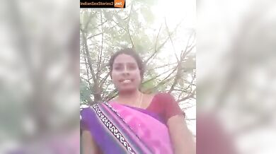 Marathi Village Lady Navapur Showing Pussy