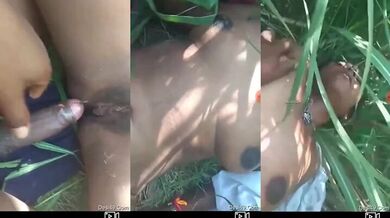 Randi Khet Me Let Chudwaya 200 Rupye